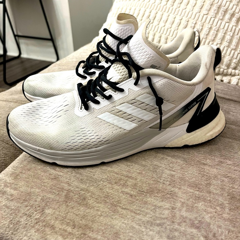 Men’s Adidas Size 11 Running Tennis Shoes